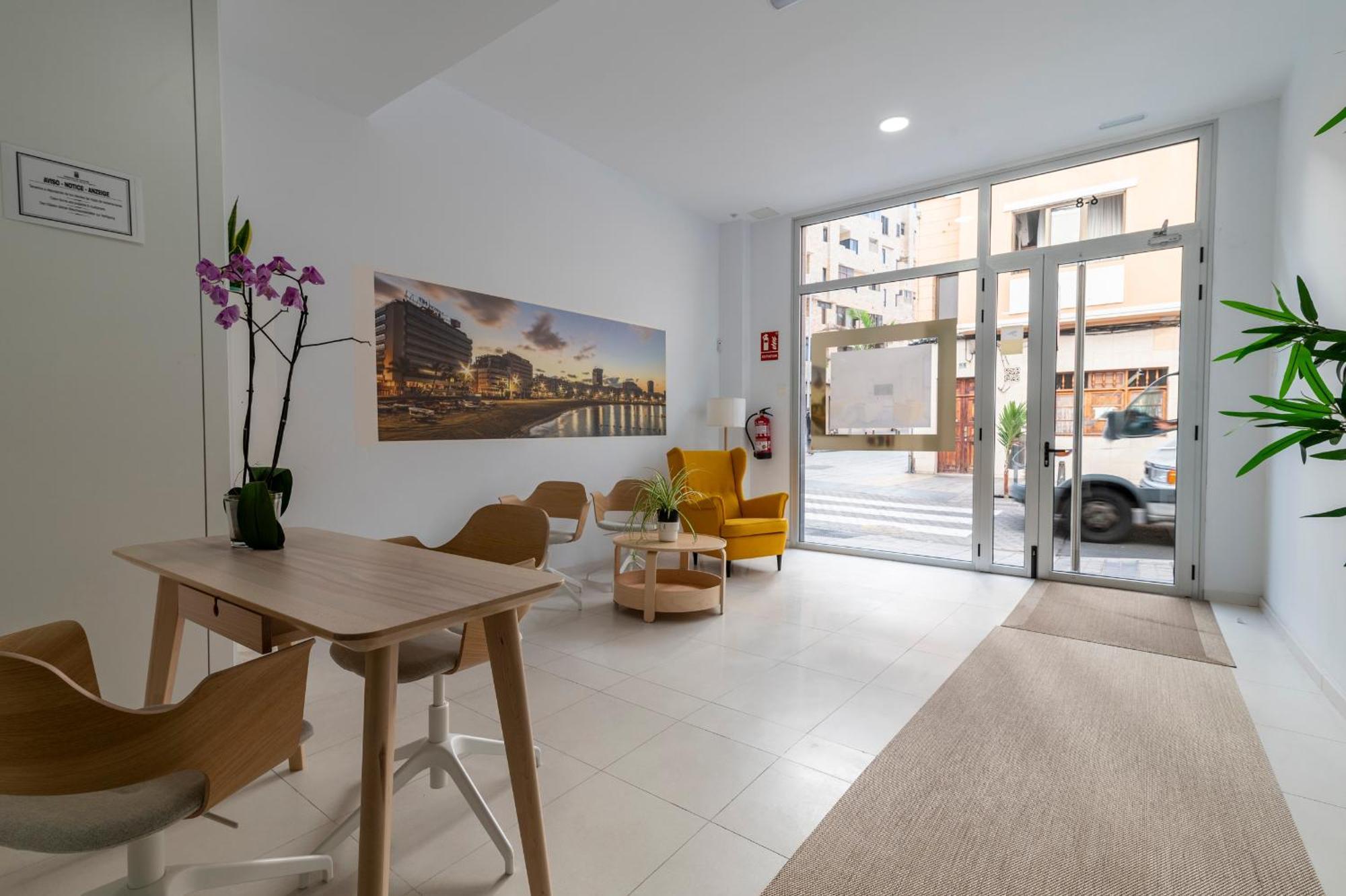 Nuevos Lightbooking Livian Suites Las Palmas Kültér fotó