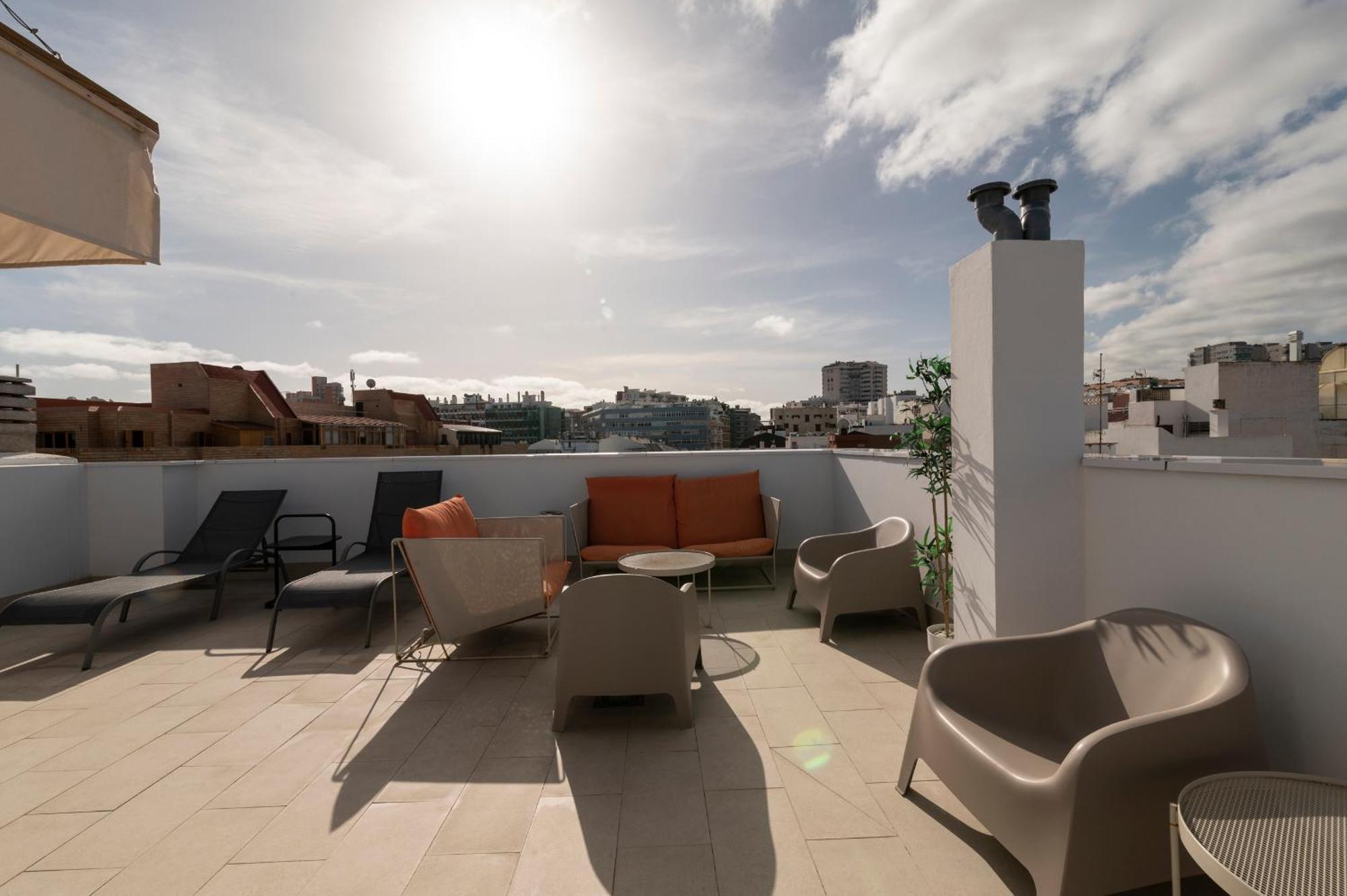 Nuevos Lightbooking Livian Suites Las Palmas Kültér fotó